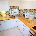 בית נופש Dove Cot Country אמבלסייד