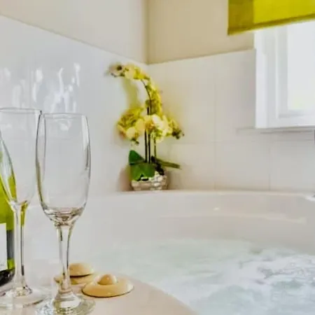 Dove Cot Country * Ambleside